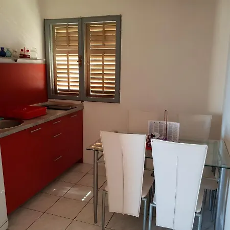 Apartman By The Sea Nin, Zadar - 15513 *