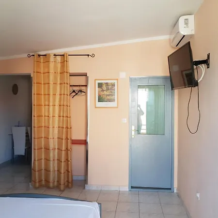 Apartment By The Sea Nin, Zadar - 15513